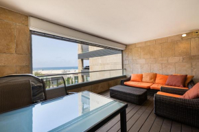 Modern Sea View Apartment